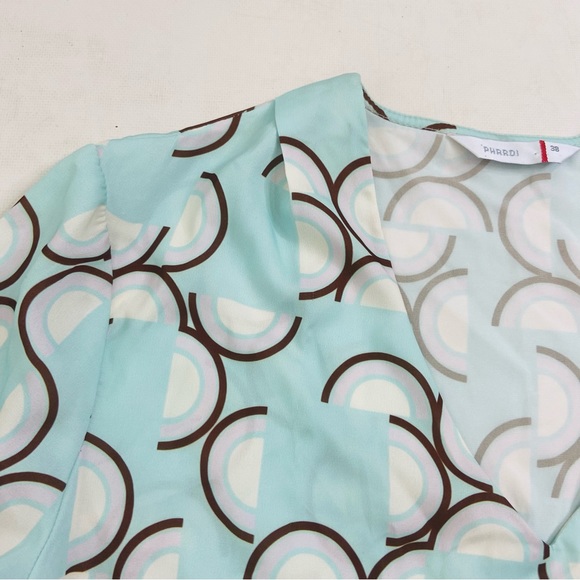 Phardi made in Turkey baby blue brown rainbow asymmetrical top. Size 38/M - Picture 5 of 10